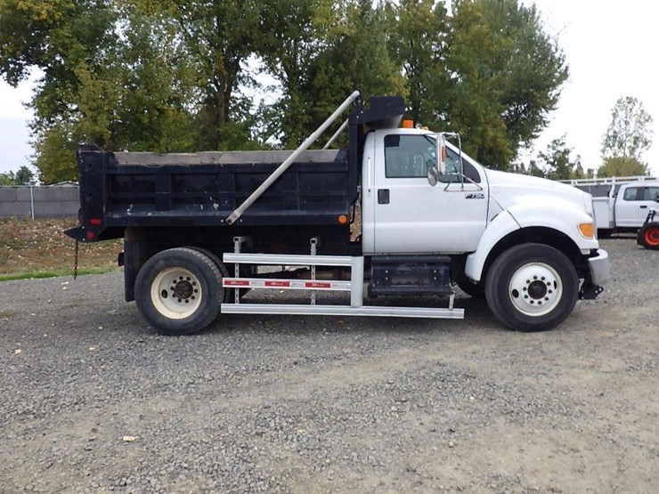 ford-f750-image-4