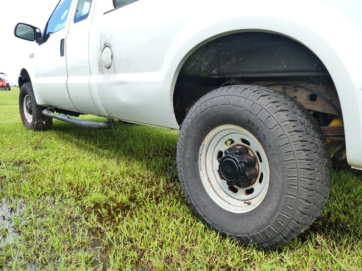 2004-ford-f250-xl-image-7