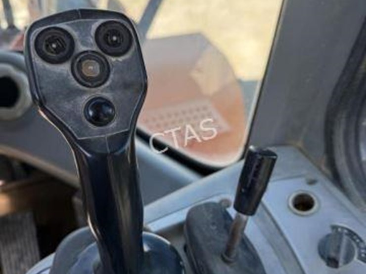 #221-•-doosan-wheel-loader-w/-bucket-image-18