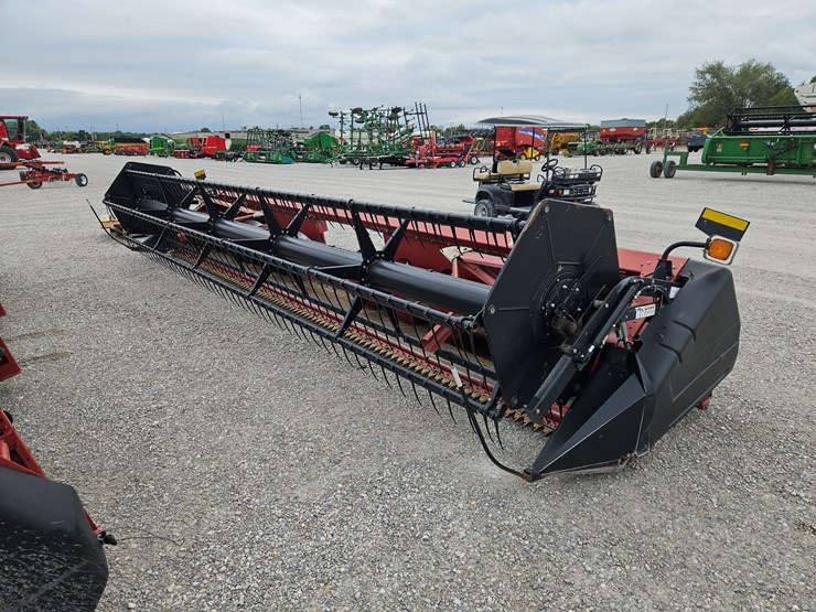 2005-case-ih-1020-image-1