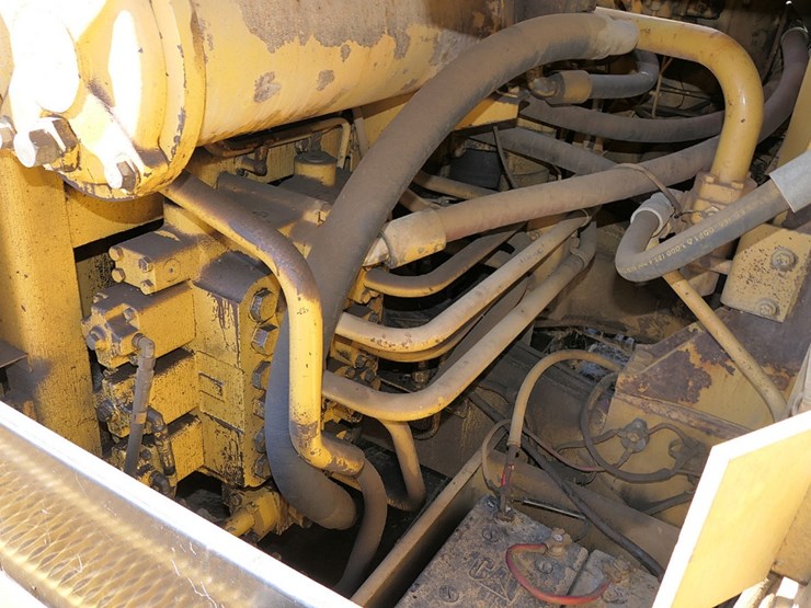 1987-caterpillar-235b-image-32