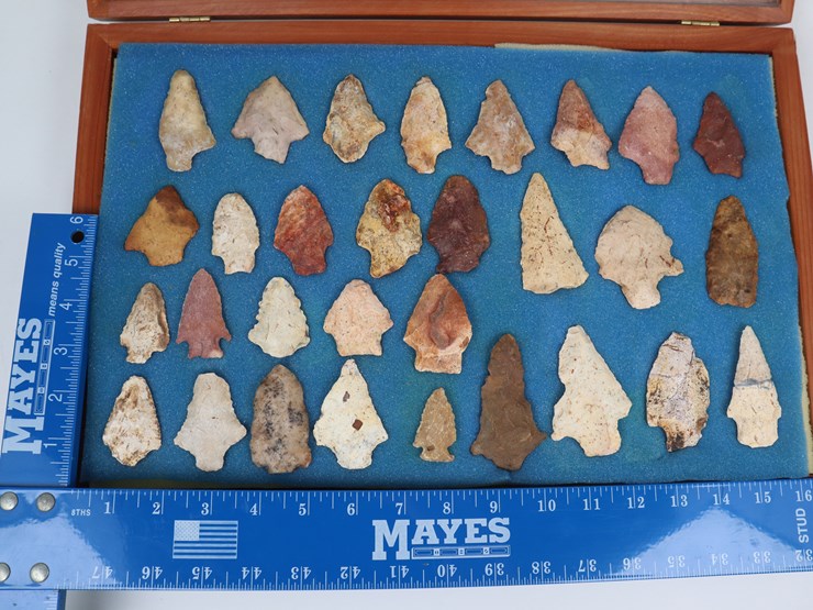 #60-•-#4166-•-(30)-framed-native-american-artifacts-image-2
