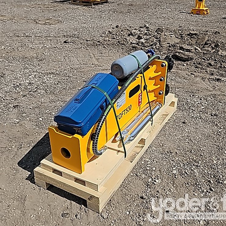 2025 CATERPILLAR 304