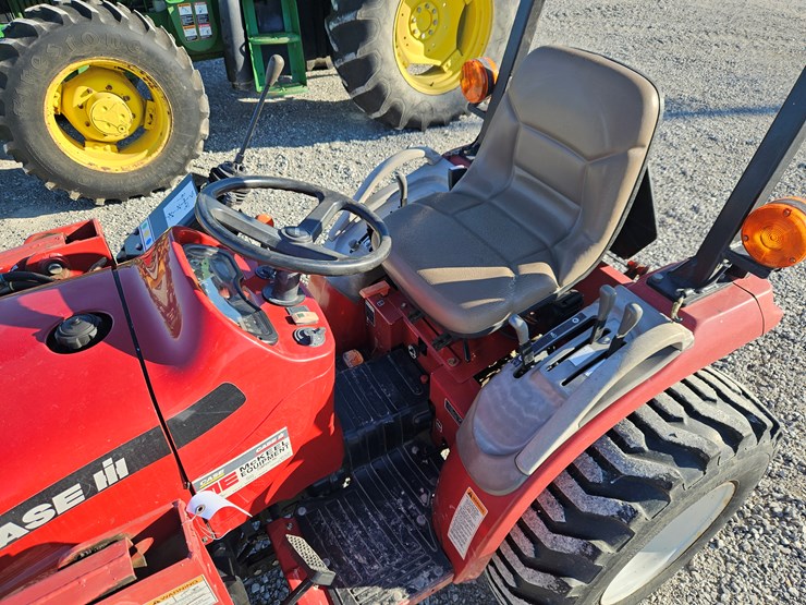 2005-case-ih-dx24-image-7