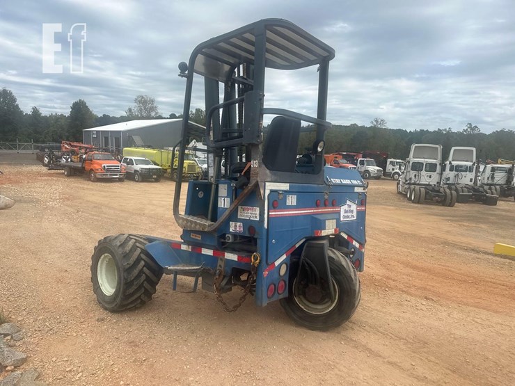 2006-moffett-m5500-image-4