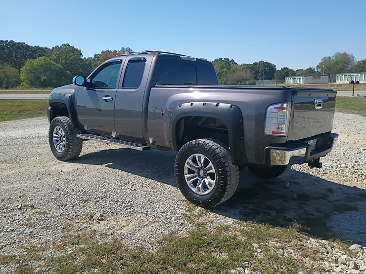 2010-chevrolet-silverado-1500-image-5