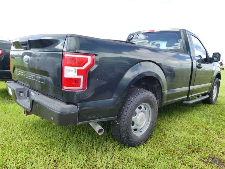 2020-ford-f150-xl-image-3