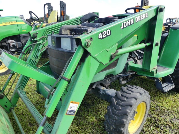 john-deere-4210-image-10