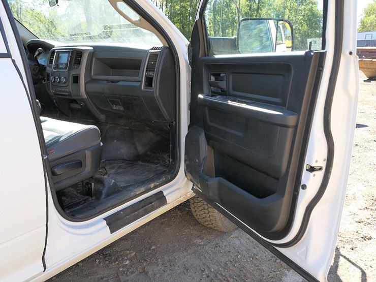 2017-dodge-ram-3500-image-20