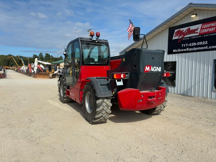 2022-magni-th5.15-telehandler-image-3