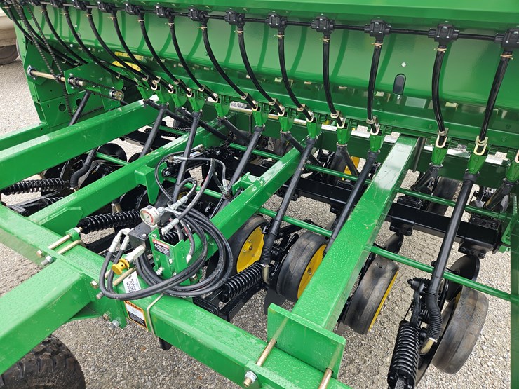 1994-john-deere-750-image-4