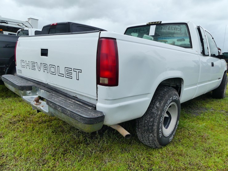 1998-chevrolet-1500-image-3