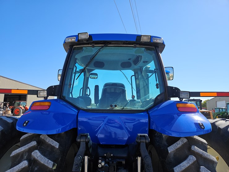 2010-new-holland-tg210-image-7