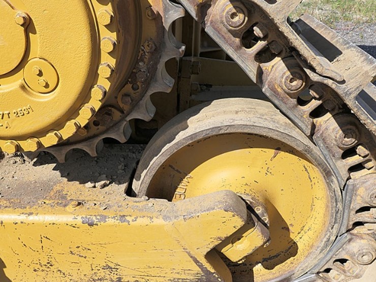 caterpillar-d7r-image-16