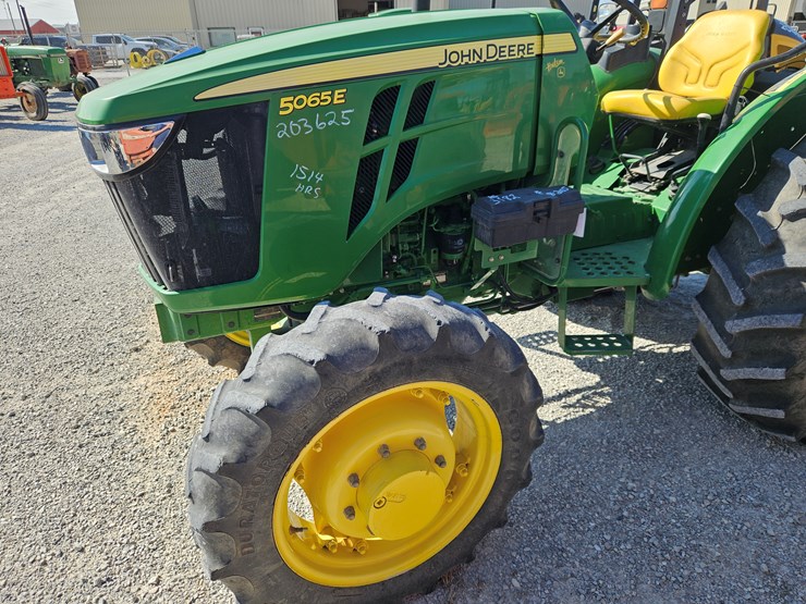john-deere-5065e-image-17