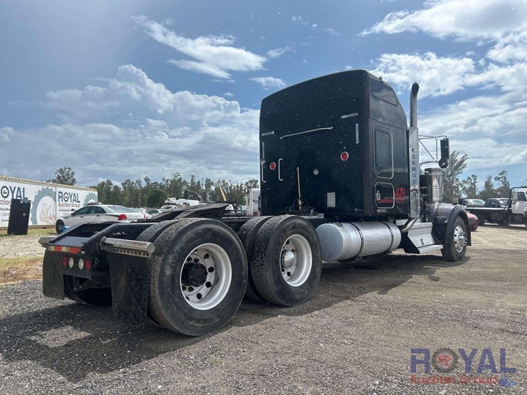 2005-kenworth-w900-image-3