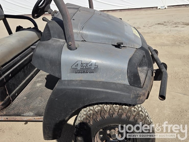 2019-club-car-carryall-1700-image-47