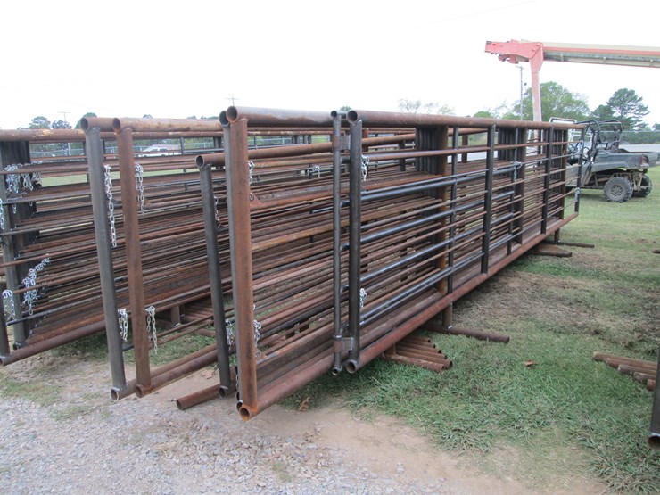 #64-•-(9)-freestanding-panels-&-(1)-gate-inv-#-29805-image-3