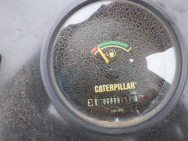 caterpillar-cb24-image-22