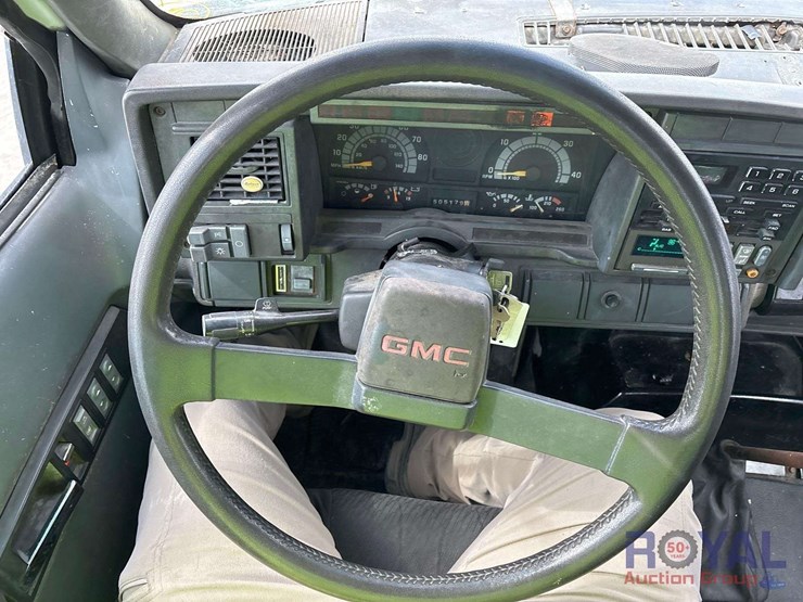2003-ford-f550-image-11