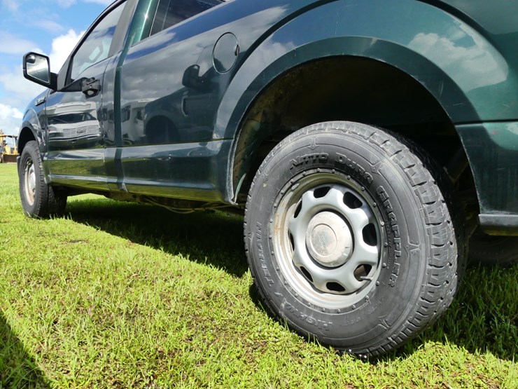 2015-ford-f150-xl-image-7