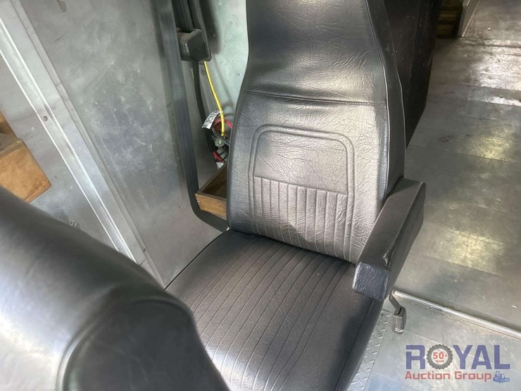 2017-freightliner-mt55-image-20