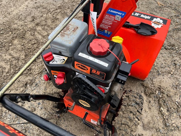 ariens-24"-walk-behind-snow-blower-image-8
