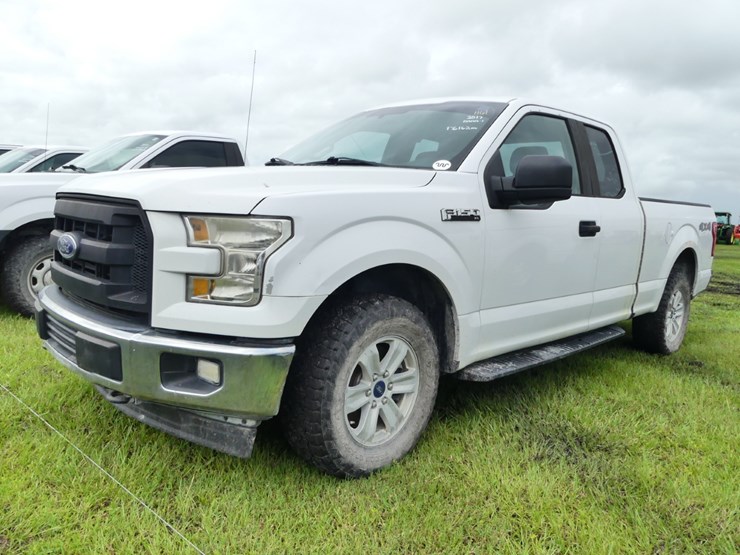2017-ford-f150-xl-image-2