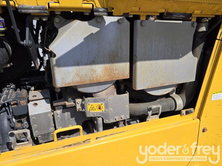 2022-komatsu-d65px-18-image-35