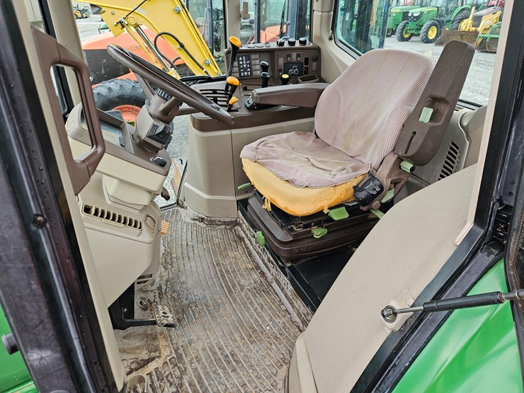 2003-john-deere-6420-image-13