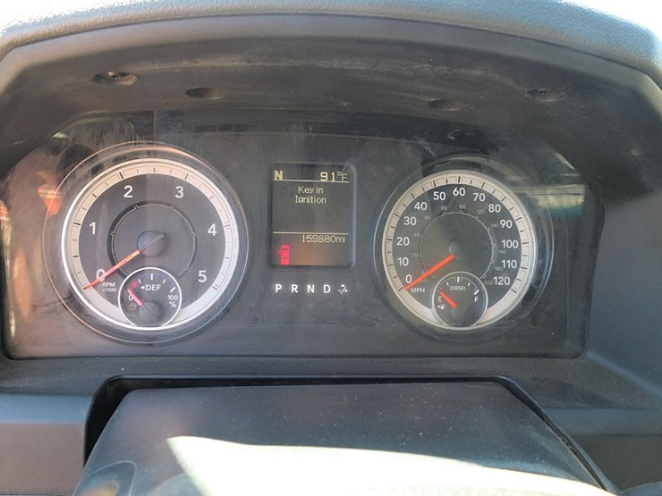 2017-dodge-ram-3500-image-31