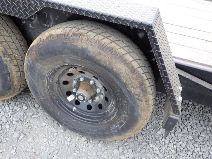 2025-southland-lbat8-23'-t/a-tilt-deck-trailer-image-11