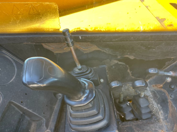 2017-jcb-507-42-image-41