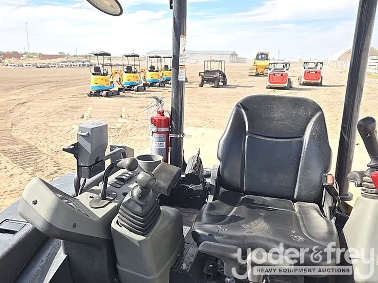 2022-yanmar-vio35-6a-image-54