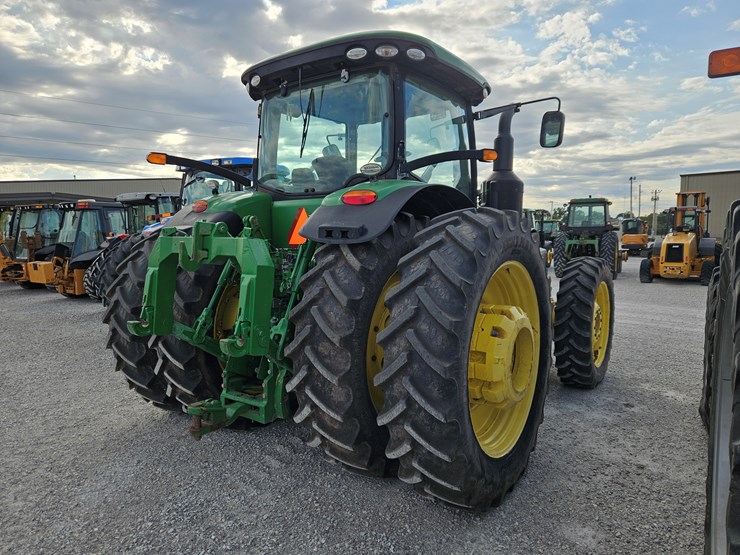 2014-john-deere-8345r-image-17