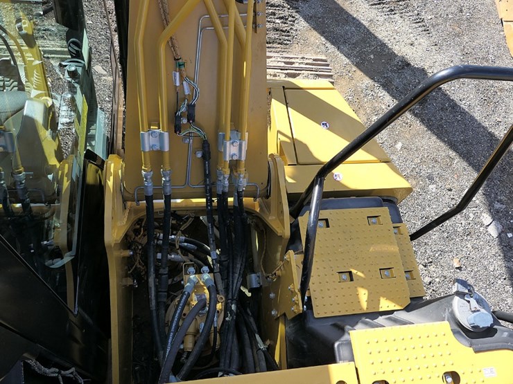 caterpillar-317-image-37