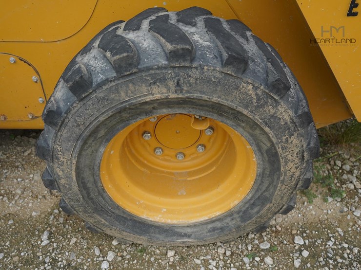 2019-caterpillar-262d-image-22
