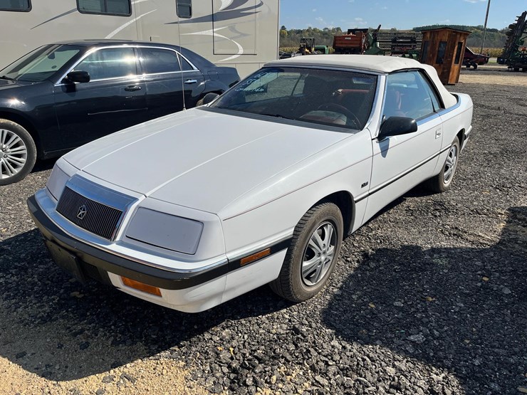 1991-chrysler-lebaron-convertible-image-1