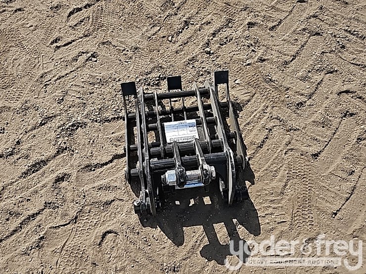 unused-ir-wood-grabber-to-suit-mini-excavator-image-4