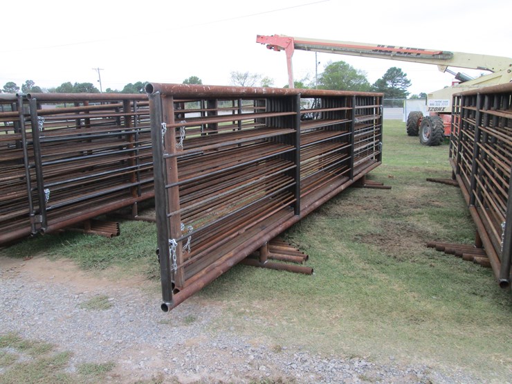 #63-•-(9)-freestanding-panels-&-(1)-gate-inv-#-29803-image-3