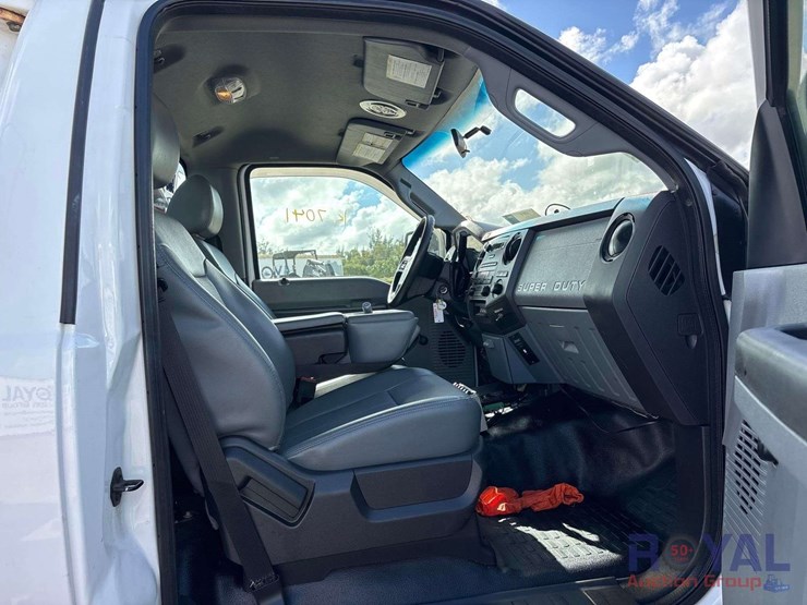 2015-ford-f550-image-52