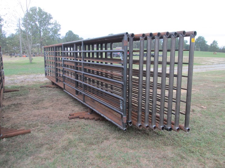 #66-•-(9)-freestanding-panels-&-(1)-gate-inv-#-29807-image-2