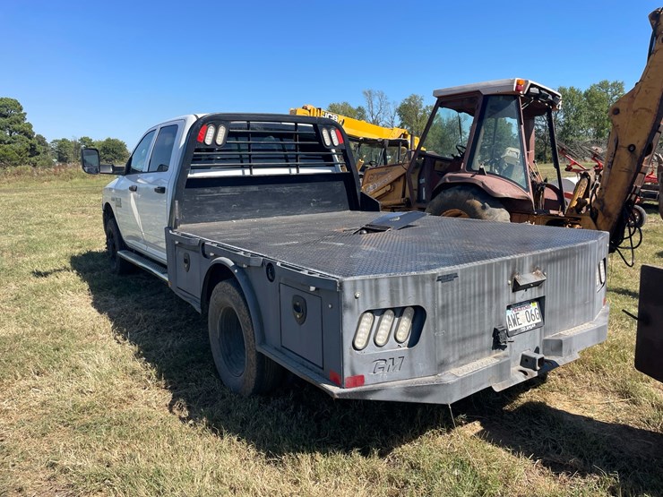 2017-dodge-3500-image-4