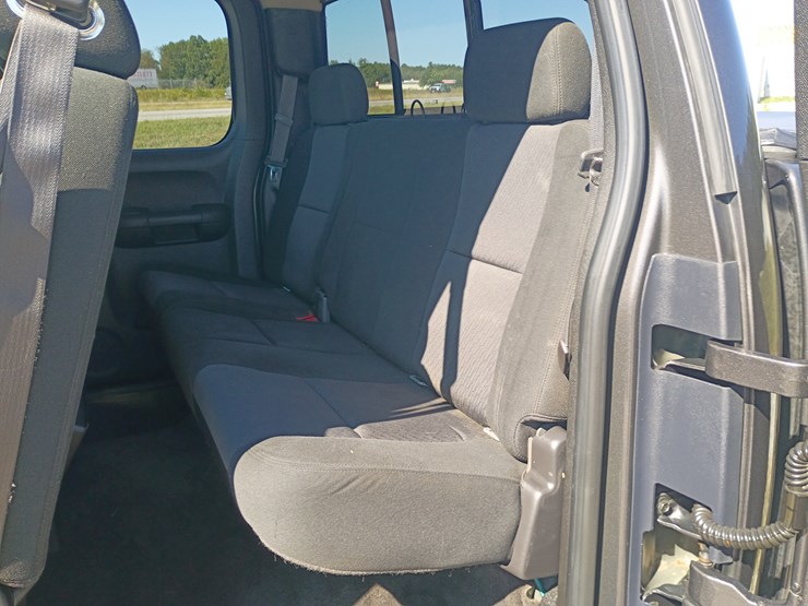 2010-chevrolet-silverado-1500-image-57