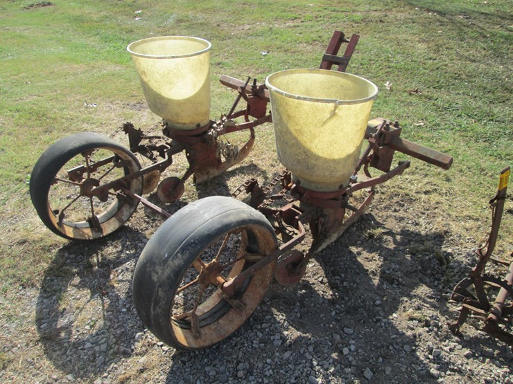 #2017-•-2-row-planter-inv#-29998-image-3