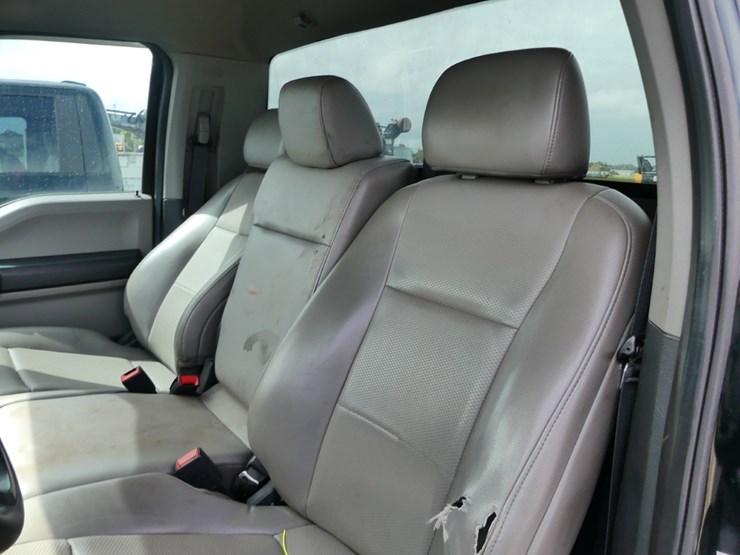 2020-ford-f350-xl-image-9