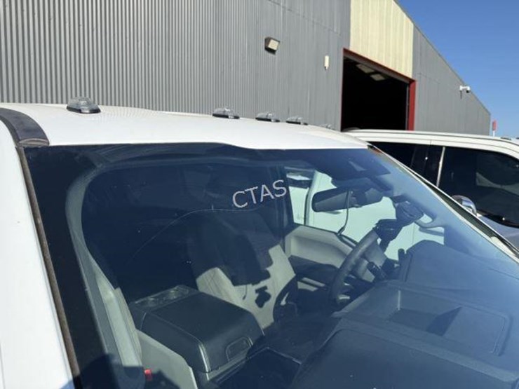 2022-ford-f450-image-5