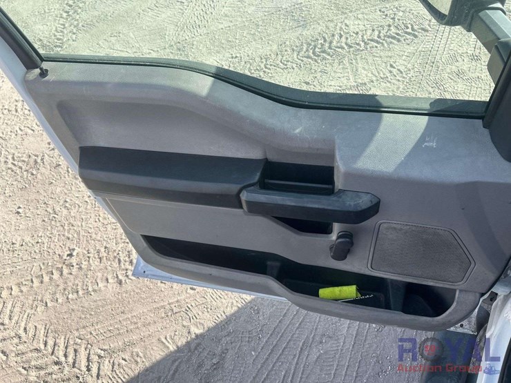 2017-ford-f350-image-11