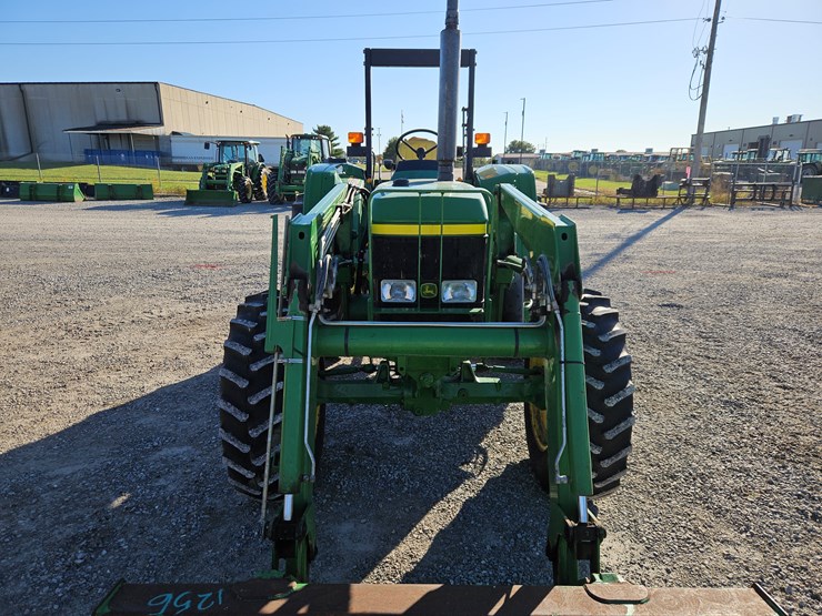 2003-john-deere-6403-image-4