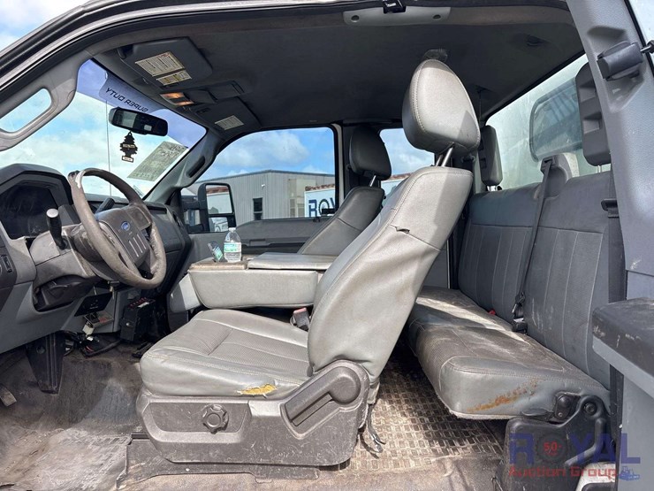 2016-ford-f550-image-18